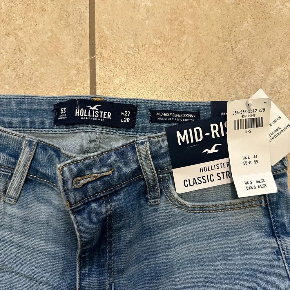 2 Pairs of Jeans - Picture 3 of 4